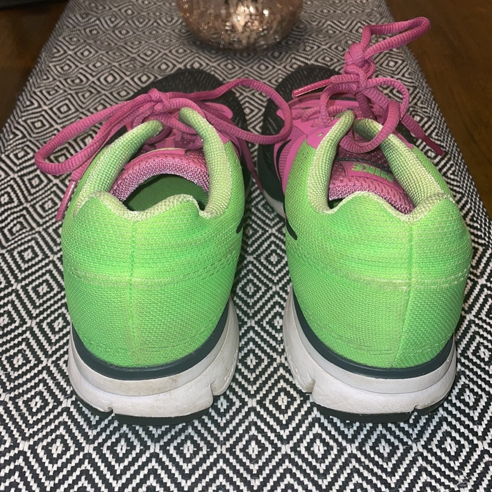 Nike Pegasus Shoe - Picture 4 of 6